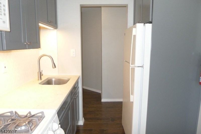 15 Dartmouth Ave #2B - Photo 3 of 12