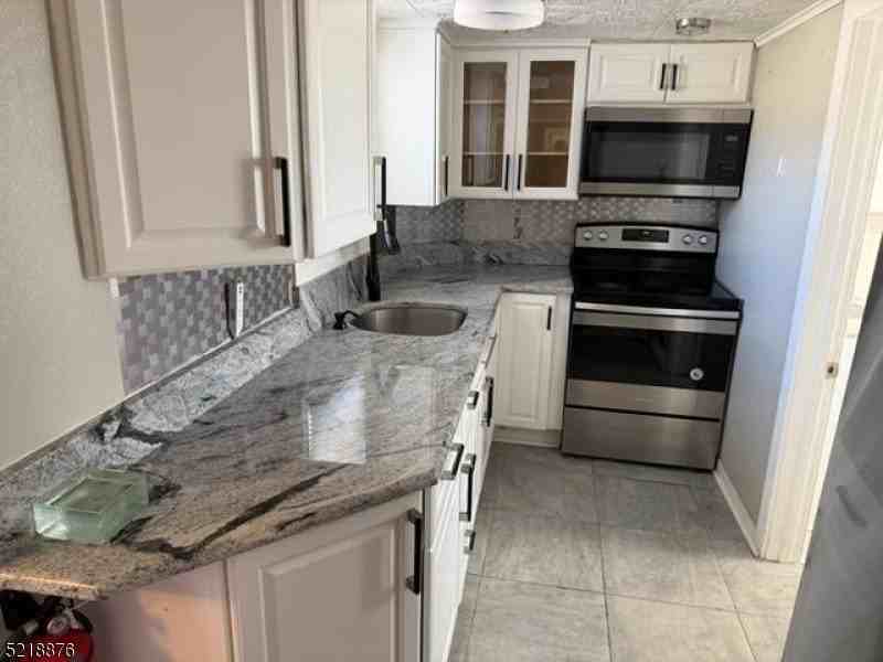 270 Espanong Rd #2 - Photo 6 of 14