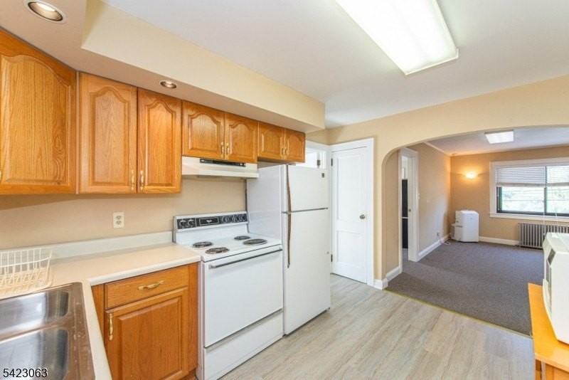 52 Hampton House Rd - Photo 4 of 20