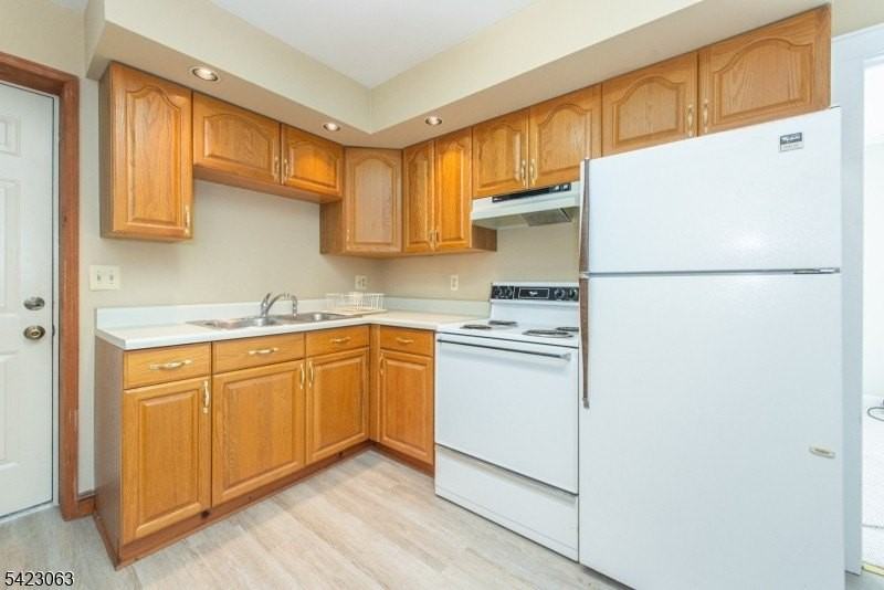 52 Hampton House Rd - Photo 6 of 20