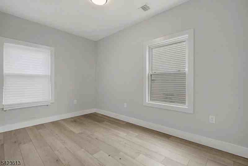 626 S 20th St #3 - Photo 5 of 13