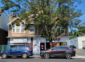 featured image of 551 Franklin Ave #2L