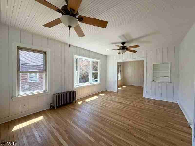 206 Amsterdam Ave - Photo 7 of 22