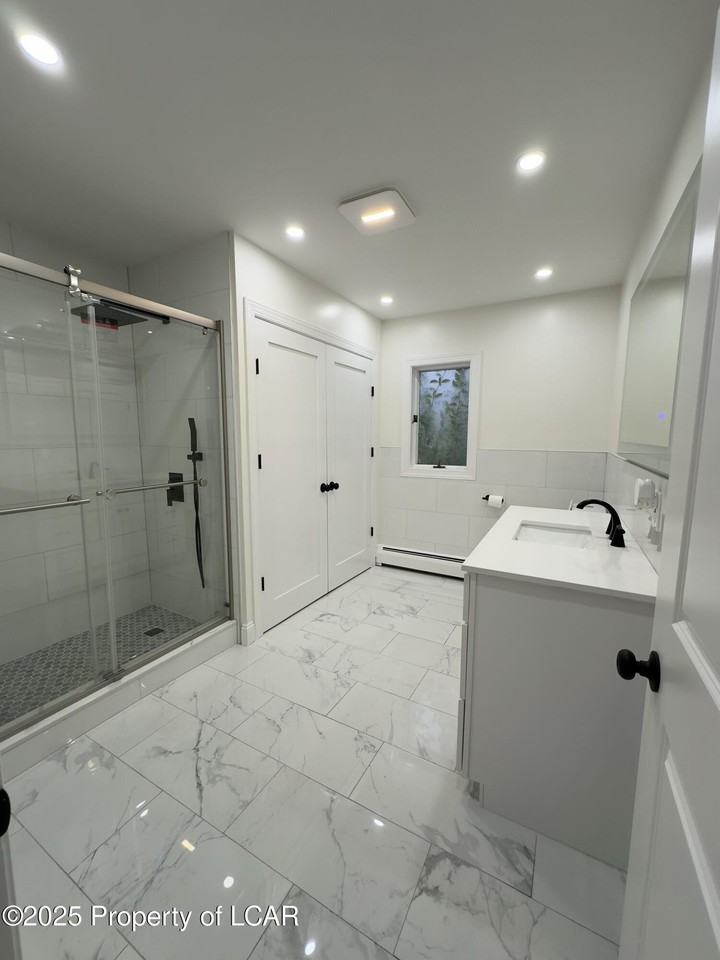 1414 Lafayette St - Photo 6 of 10