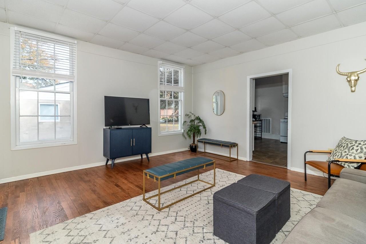 1510 Stovall St - Photo 4 of 14