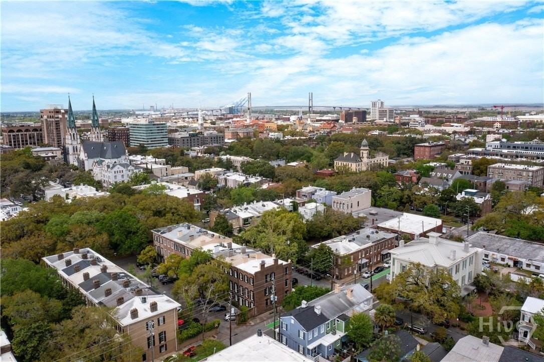 324 Price St - Photo 2 of 24