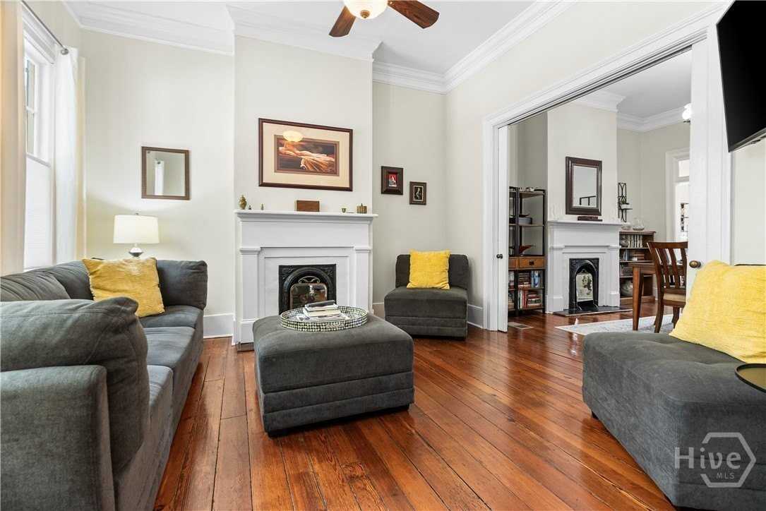 324 Price St - Photo 6 of 24