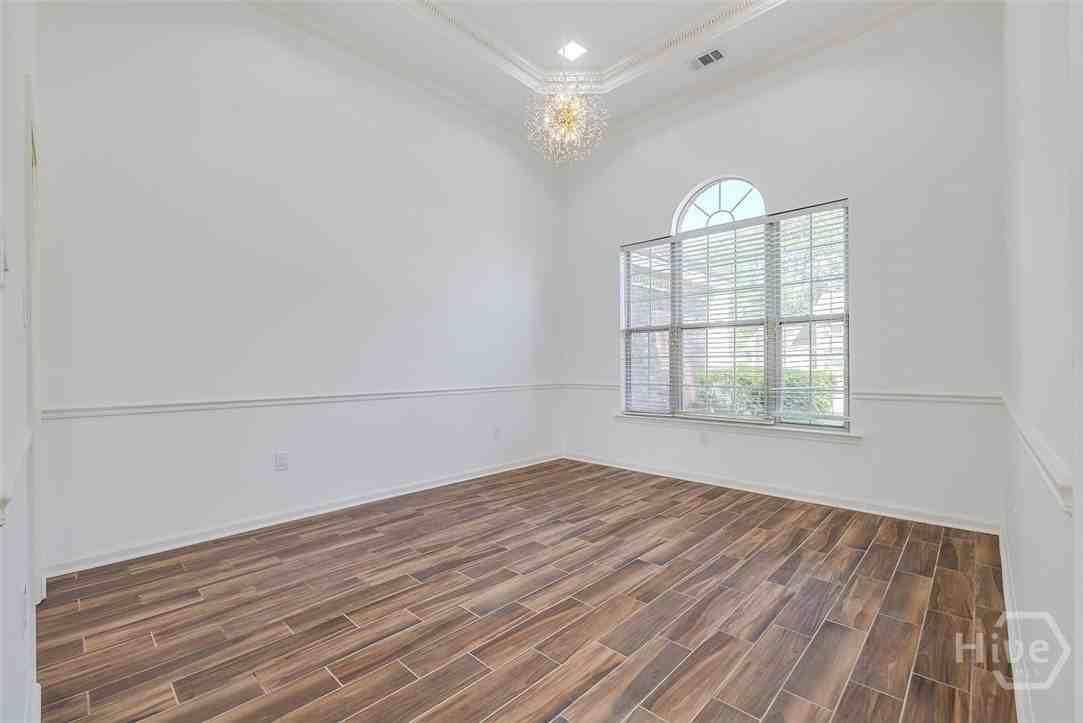 108 Village Lake Dr - Photo 7 of 39