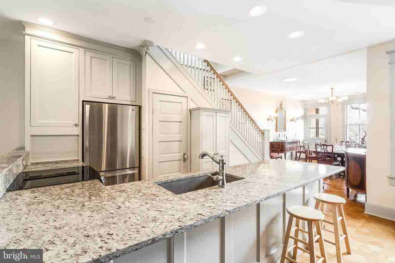 3110 18th St Nw - Photo 6 of 25