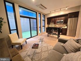 1320 Fenwick Ln - Photo 1 of 1