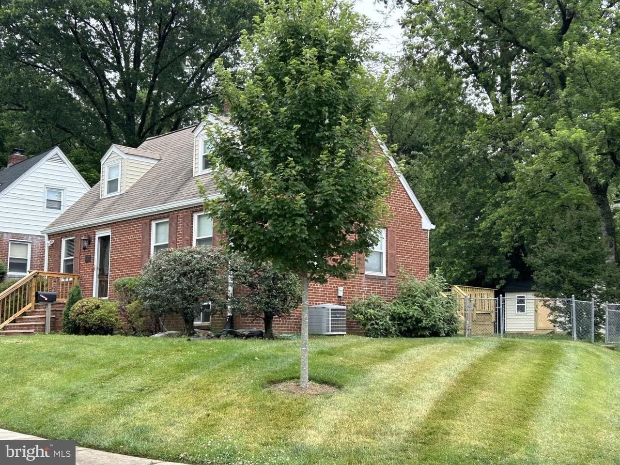 5021 24th St N - Photo 4 of 30