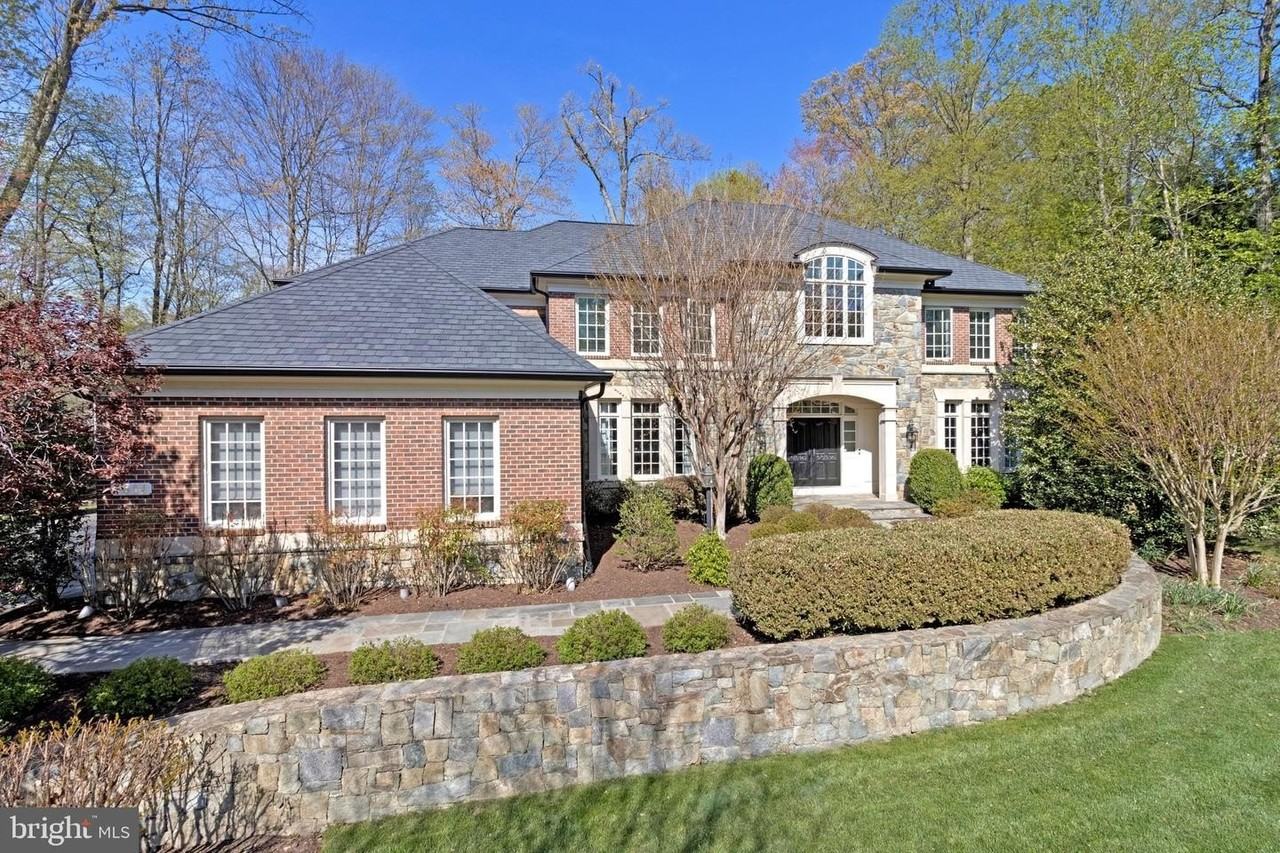 7814 Crownhurst Ct - Photo 2 of 50