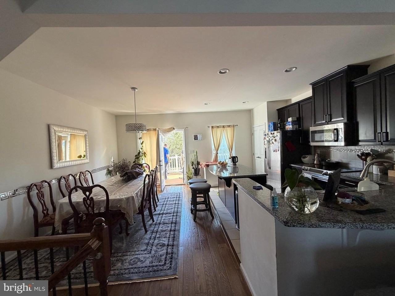 41717 Mcmonagle Sq - Photo 4 of 24