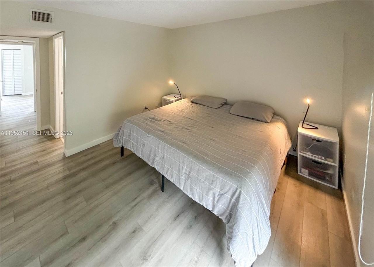 650 Nw 86th Pl #3-209 - Photo 7 of 20