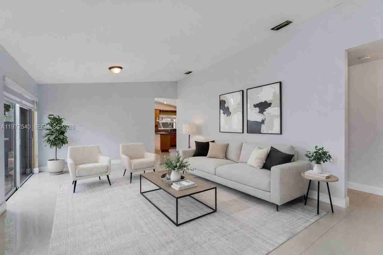 10523 Sw 161st Pl - Photo 4 of 34