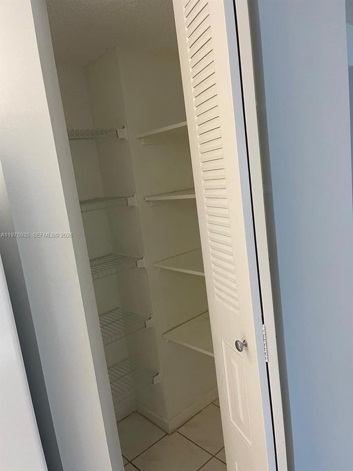 1110 Sw 125th Ave #202M - Photo 6 of 14