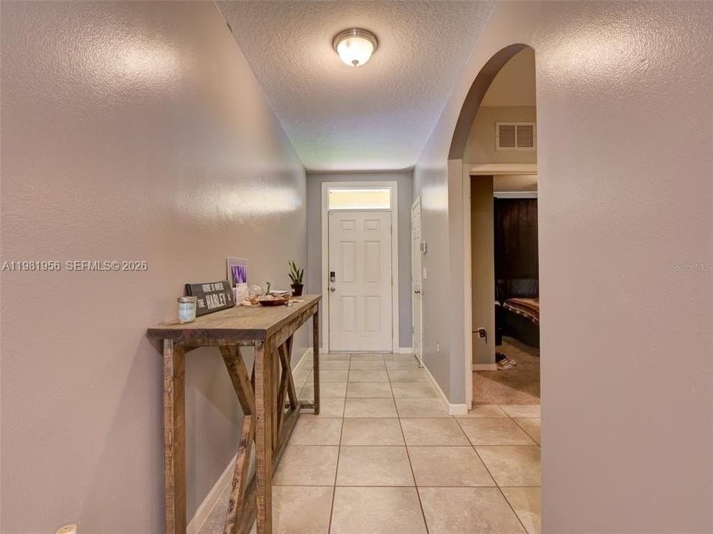 808 Old Country Rd Se - Photo 6 of 27