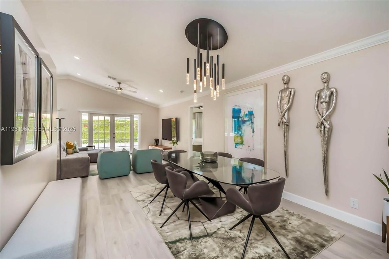 11030 Harbour Springs Cir #11030 - Photo 7 of 40