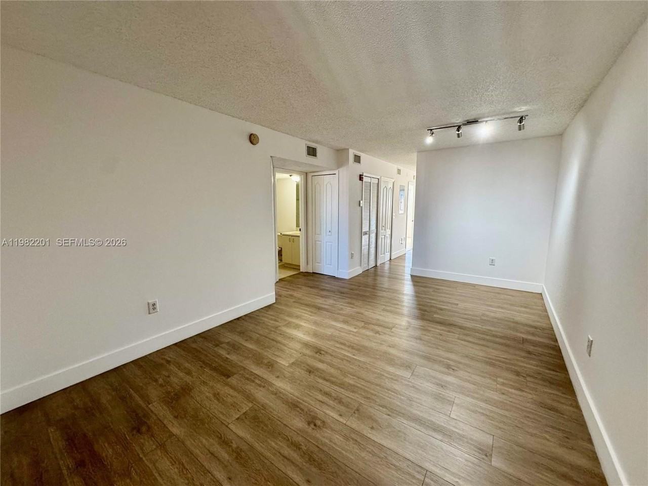 4681 Nw 9th St #211 - Photo 4 of 46