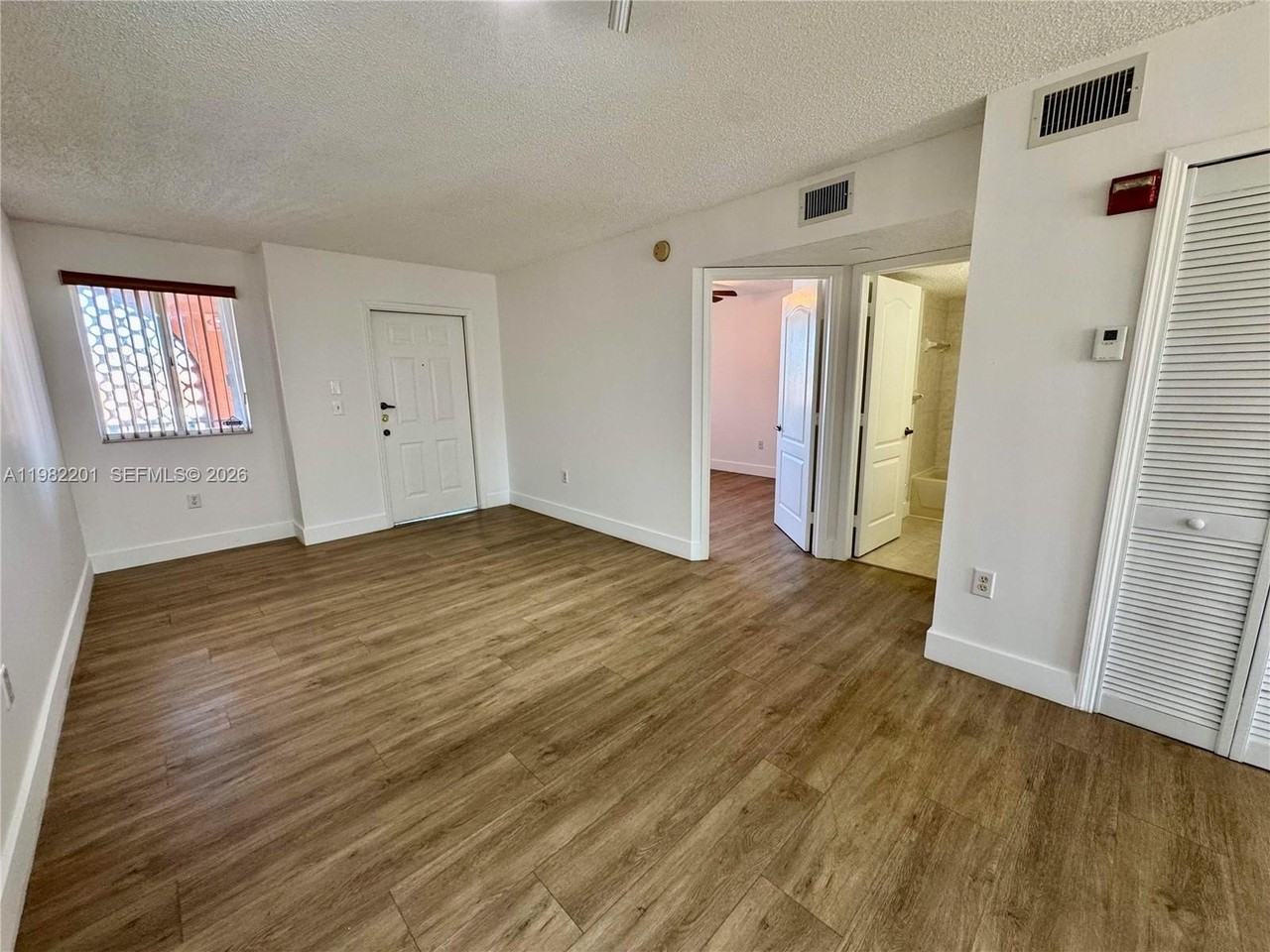4681 Nw 9th St #211 - Photo 5 of 46