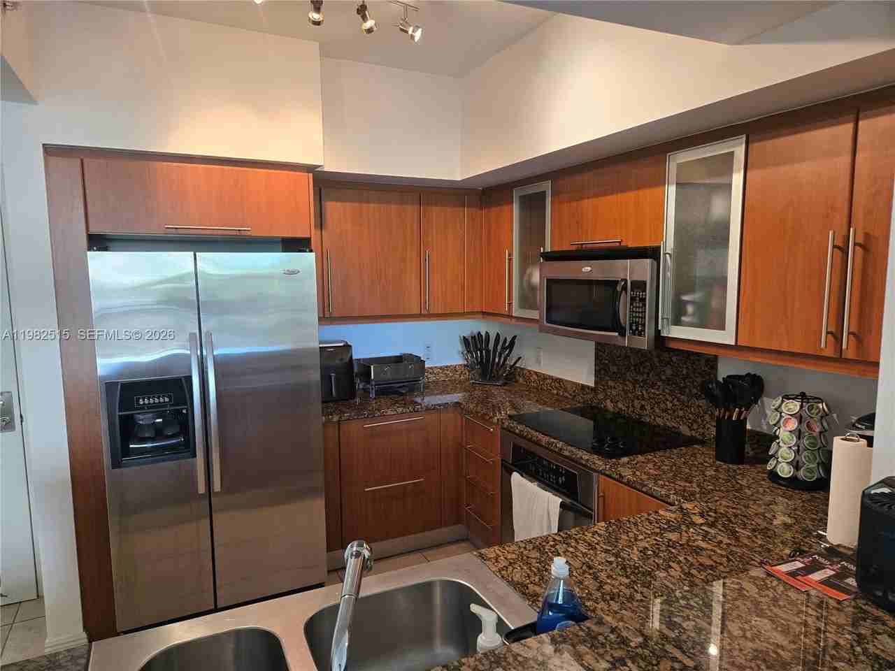 888 NE Douglas Rd #405 - Photo 3 of 24