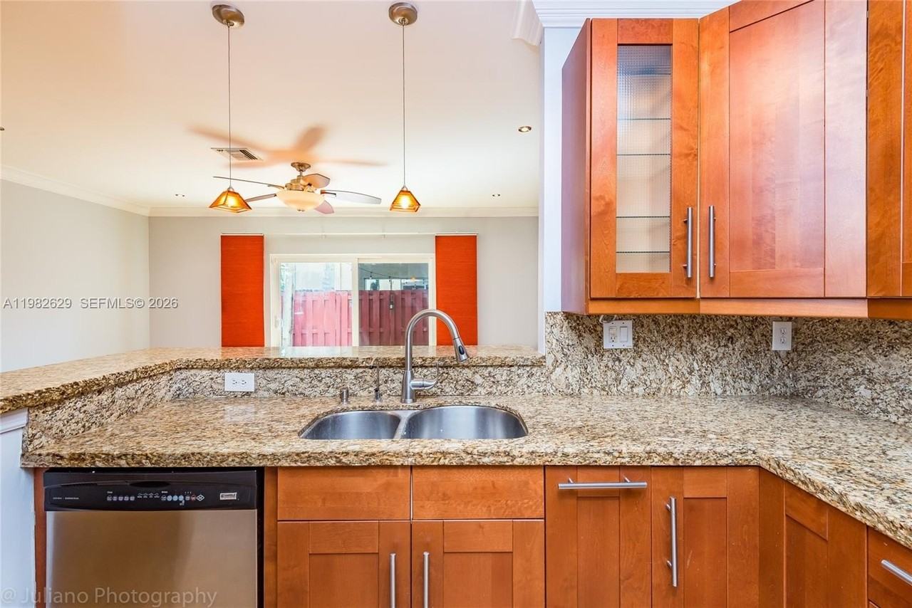 16061 Emerald Cove Rd #16061 - Photo 5 of 37