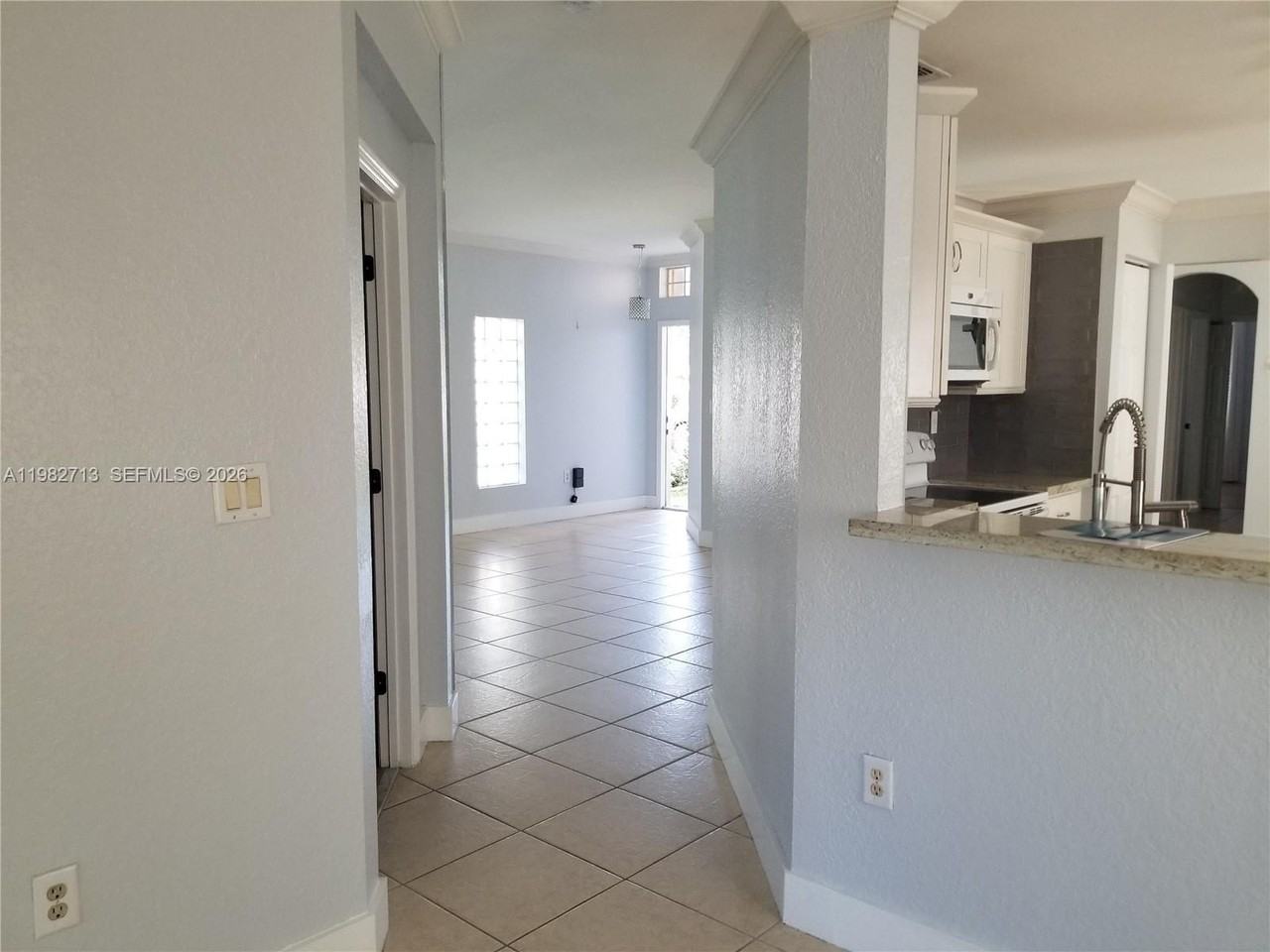 4153 Sapphire Ter - Photo 4 of 8