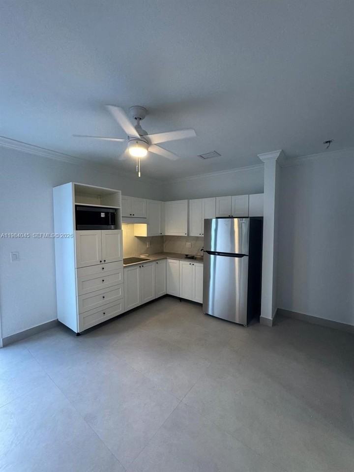 16057 Sw 53rd Ter #0 - Photo 6 of 10