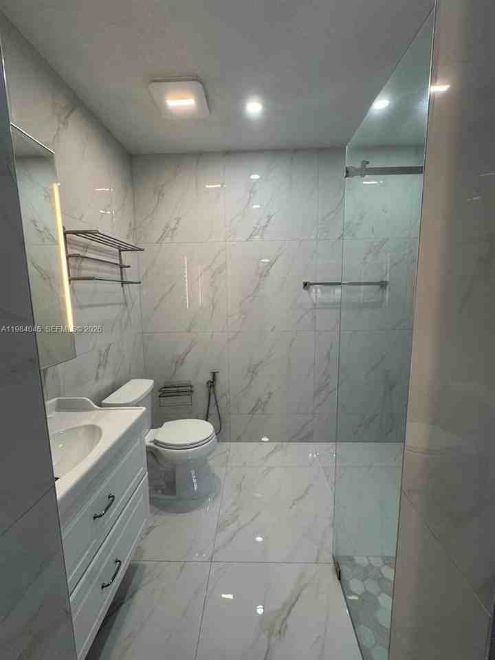 16057 Sw 53rd Ter #0 - Photo 7 of 10