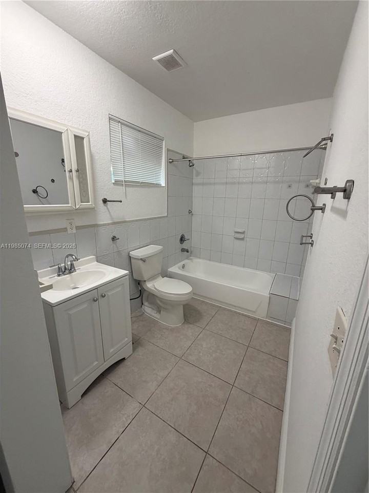 7001 Nw 4th Ct #BACK - Photo 7 of 10