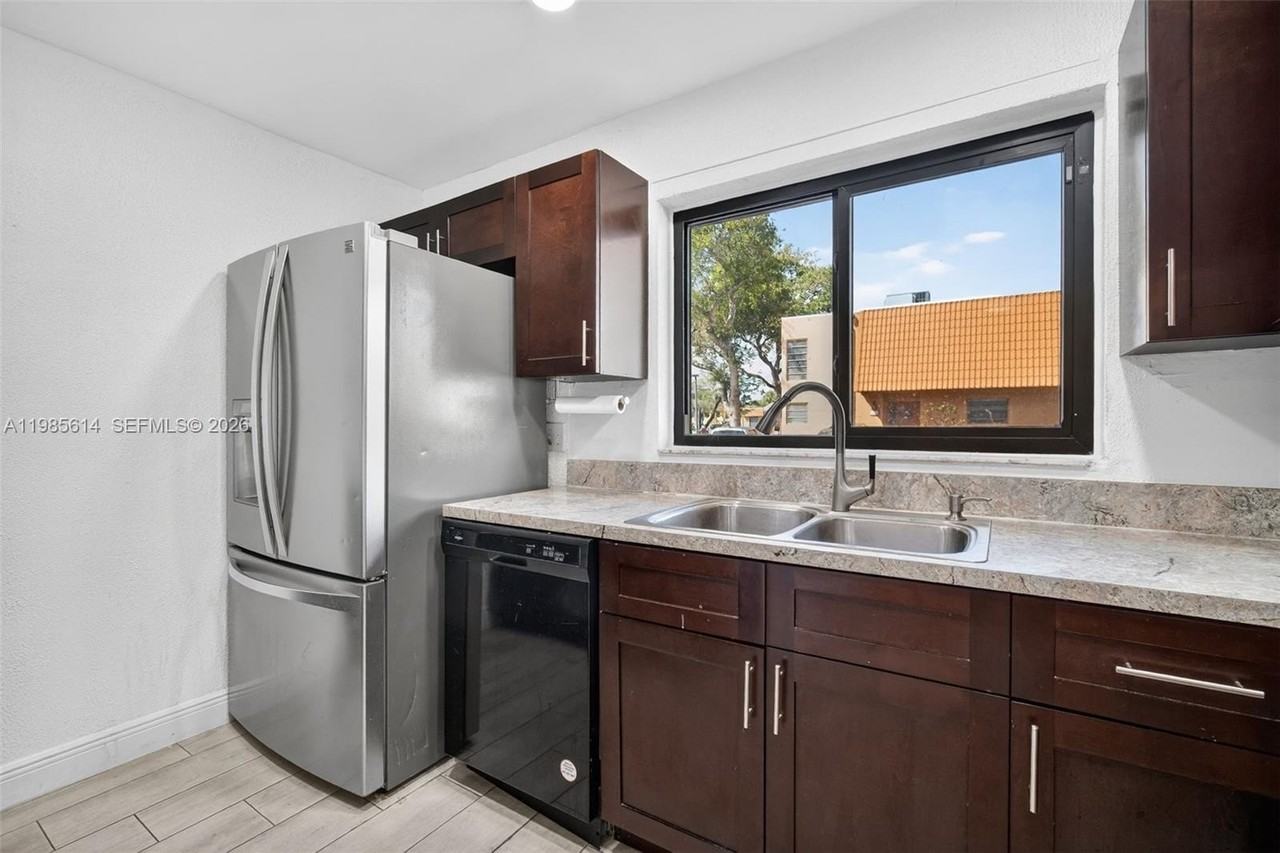 1451 Nw 92nd Ave #191 - Photo 4 of 37