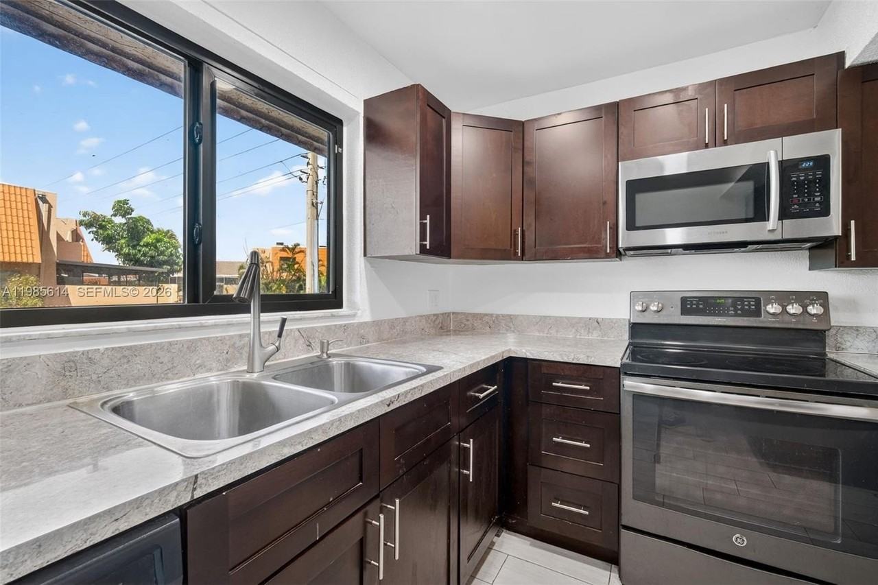 1451 Nw 92nd Ave #191 - Photo 5 of 37