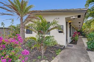 754 Ne 40th St #B - Photo 1 of 1