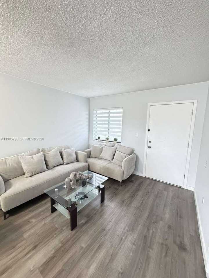 5290 W 21st Ct #301 - Photo 4 of 12