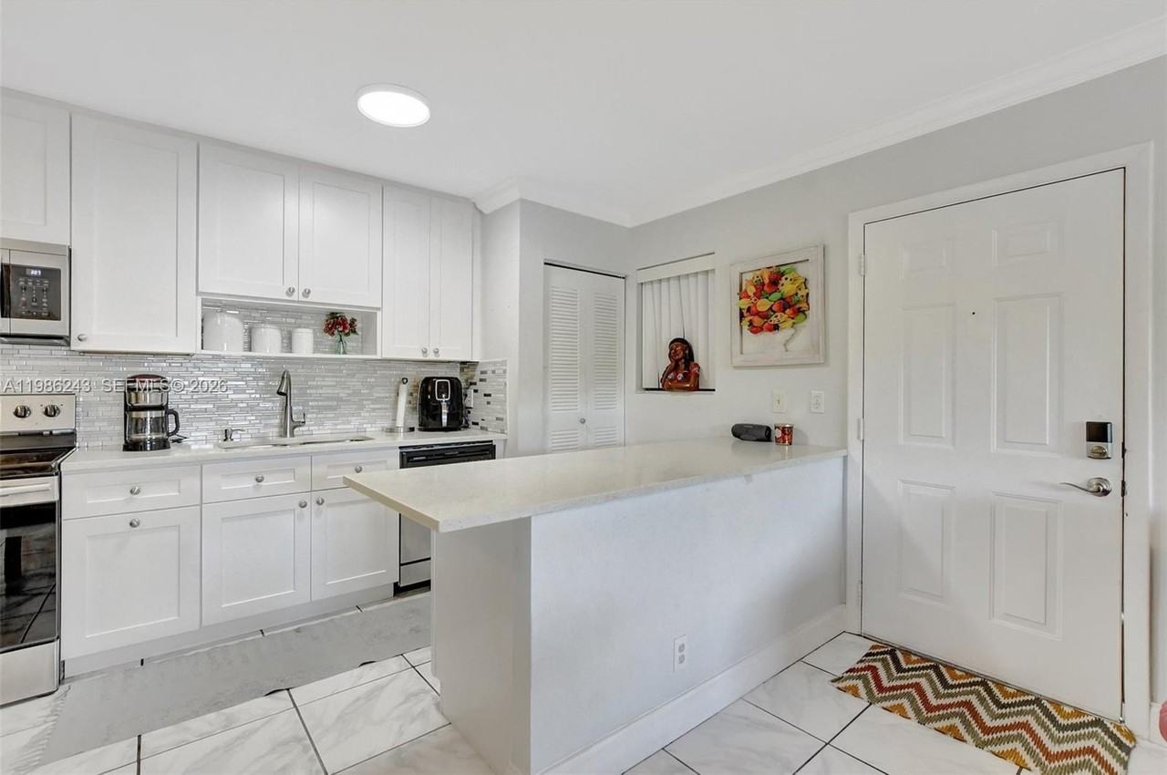 588 Trace Cir #211 - Photo 5 of 24