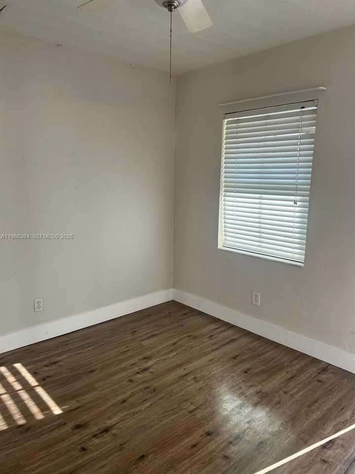 2214 N 25th Ave #2216-2 - Photo 4 of 7