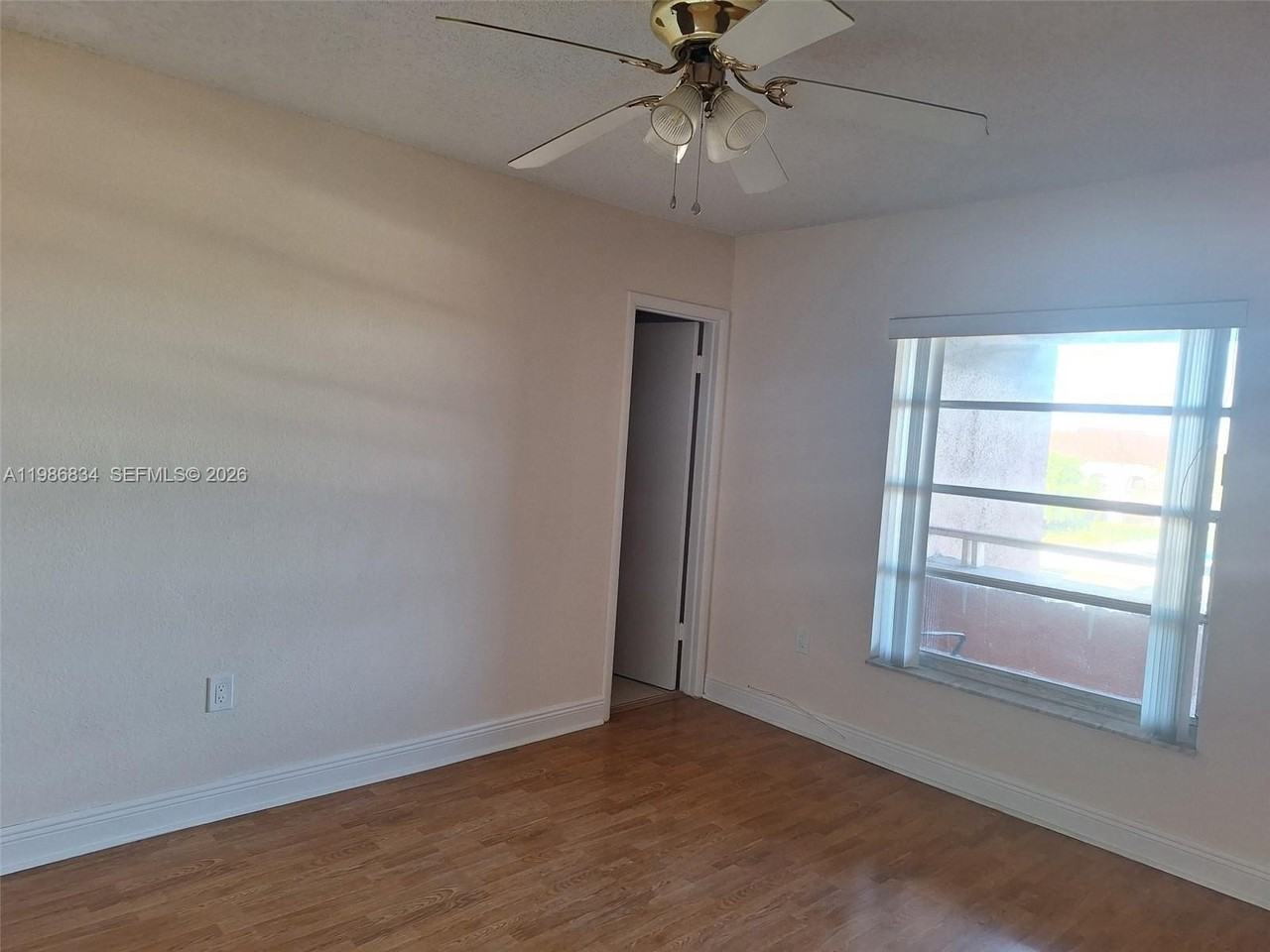 17600 Nw 68th Ave - Photo 5 of 11