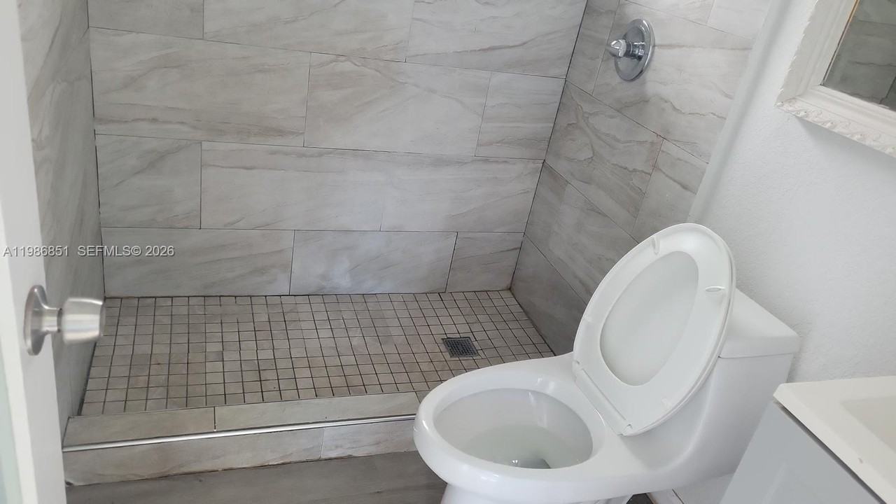 1212 SW 7th Ave #1 - Photo 2 of 6