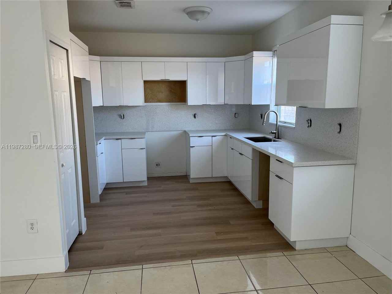27501 Sw 138th Ave - Photo 2 of 14