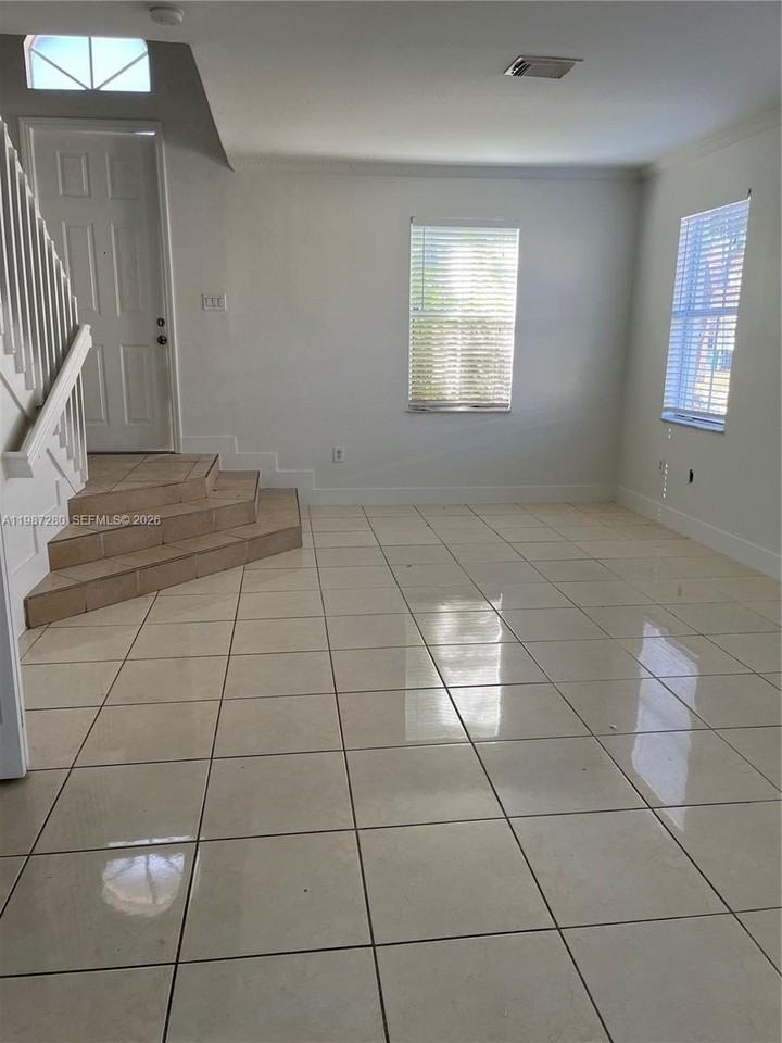 27501 Sw 138th Ave - Photo 5 of 14