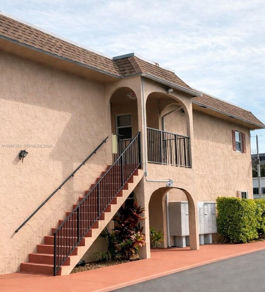 550 Sw 2nd Ave #1210 - Photo 2 of 18