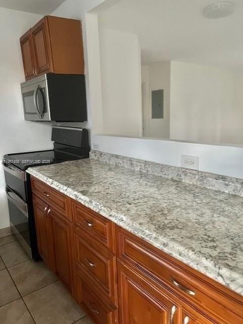 2746 Johnson St #W - Photo 5 of 31