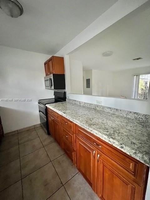 2746 Johnson St #W - Photo 7 of 31