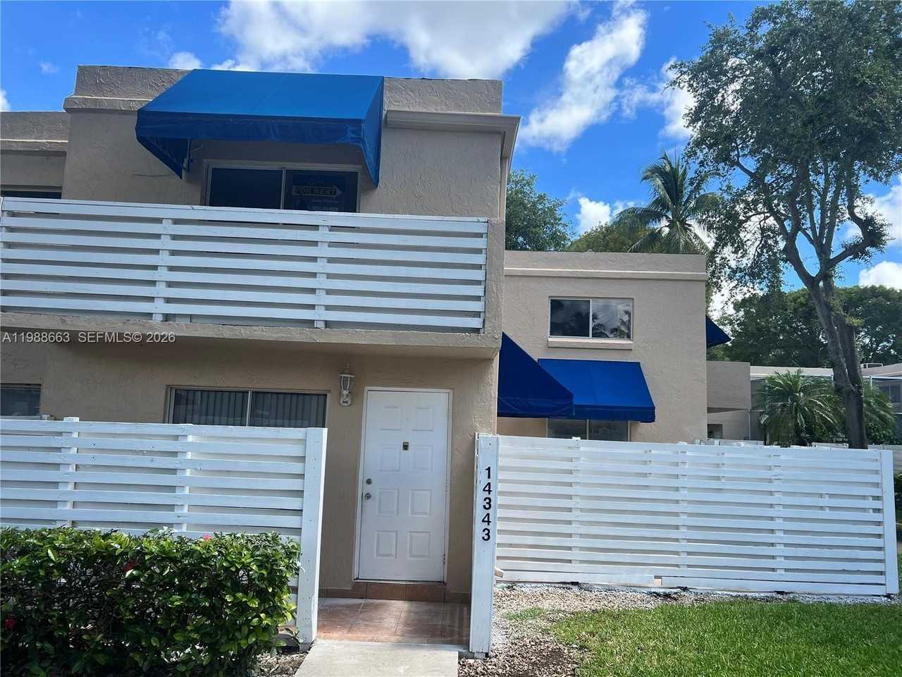 14343 Sw 98th Ter - Photo 2 of 16