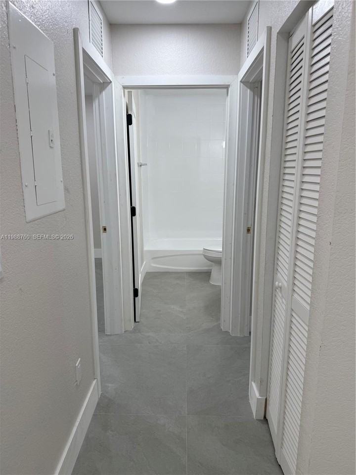 7612 Nw 38th Ct #13 - Photo 6 of 11