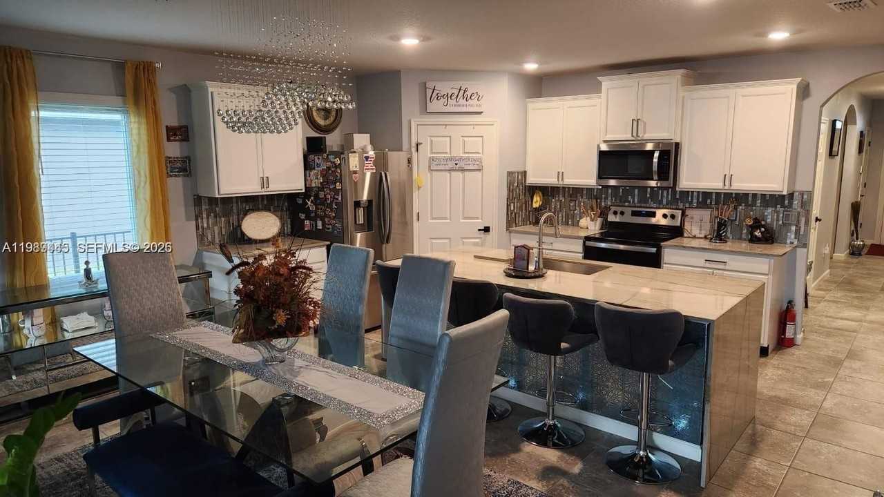 2271 Arlington Dr Sw #2271 - Photo 5 of 18