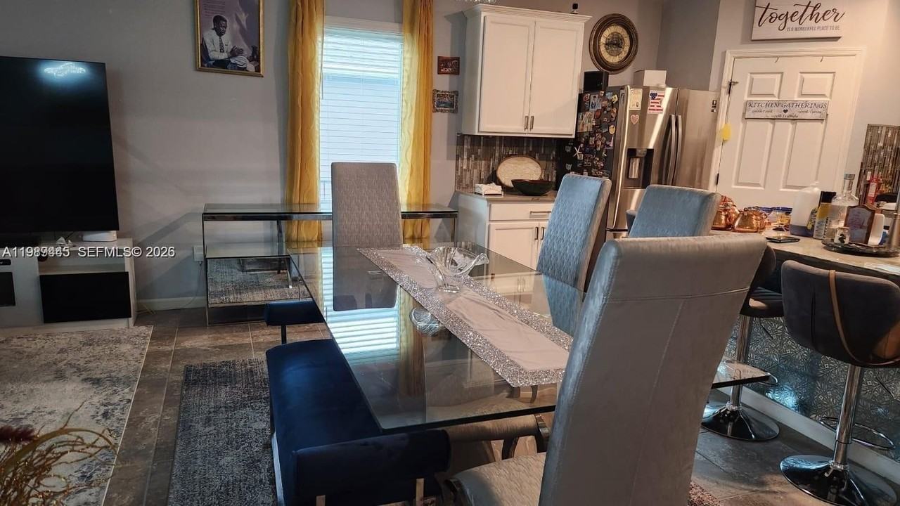 2271 Arlington Dr Sw #2271 - Photo 7 of 18