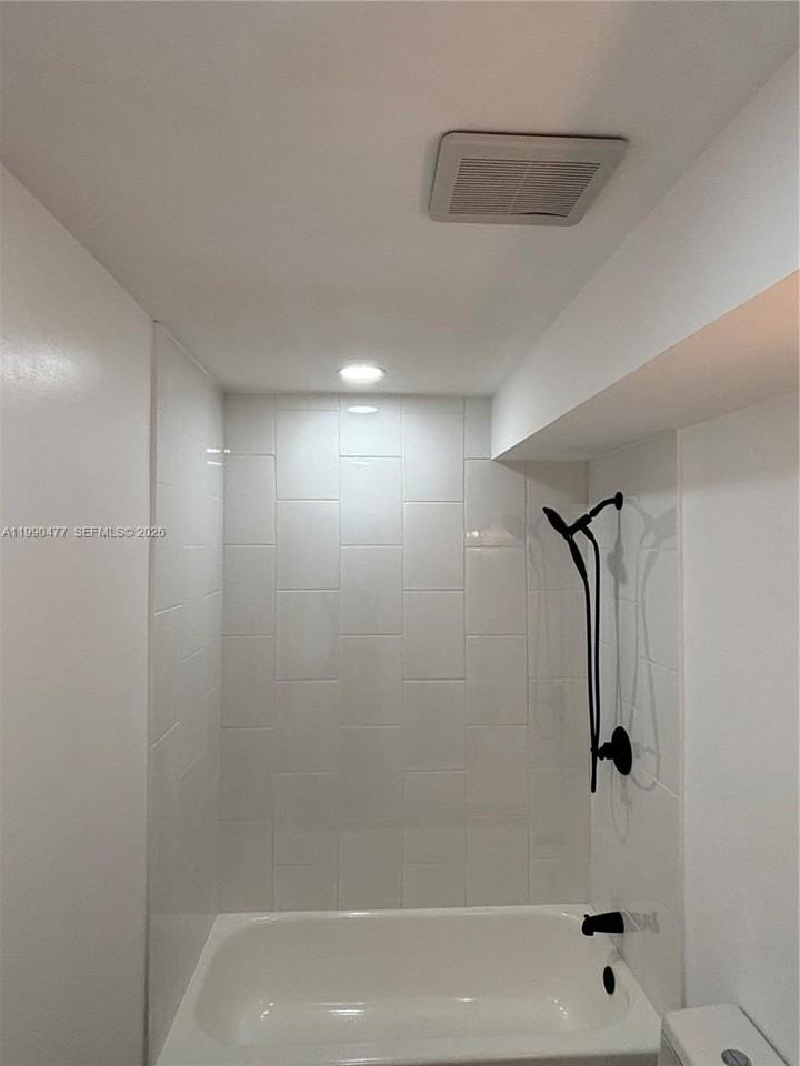 8277 Sw 128th St #113 - Photo 7 of 22