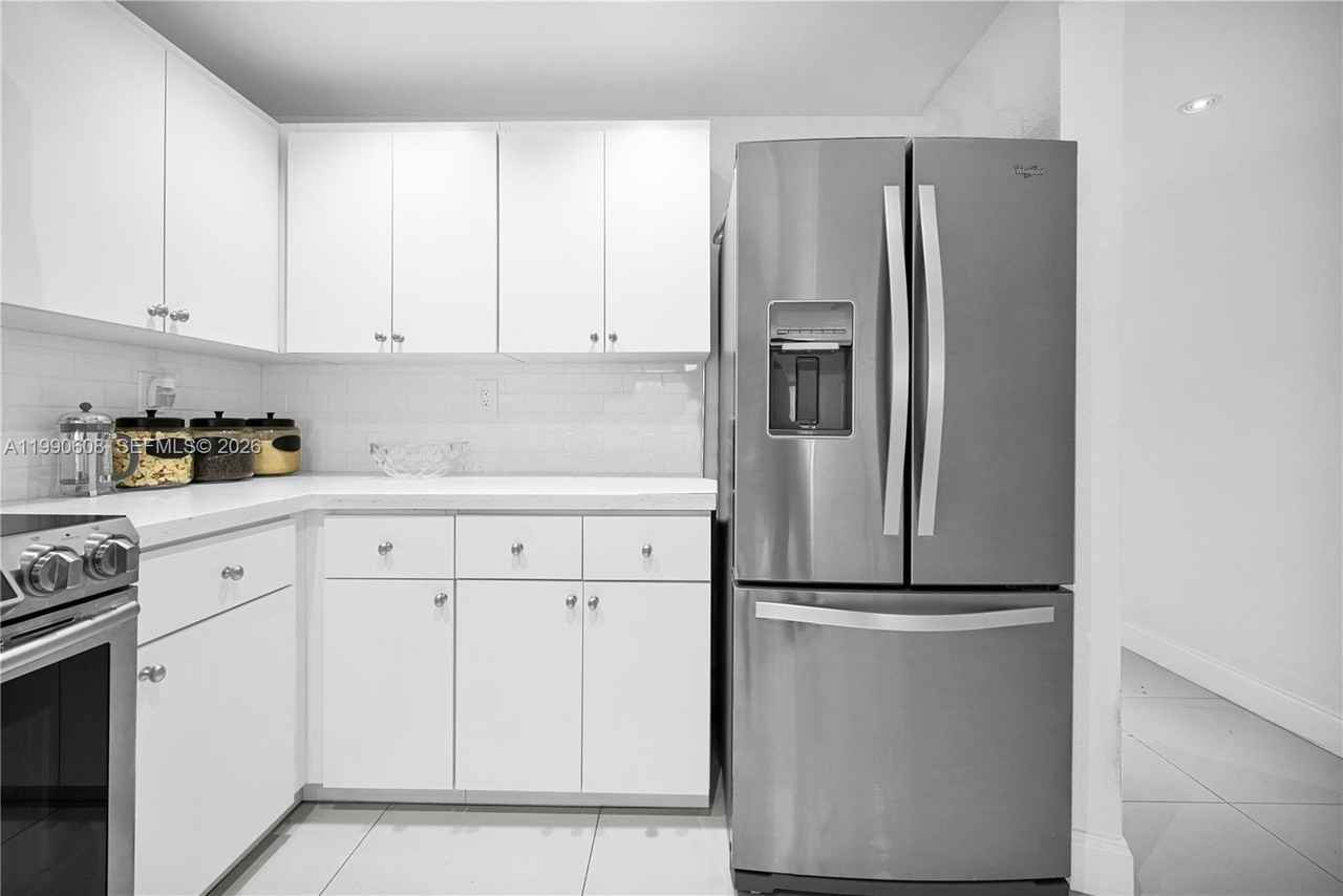 240 W 68th St #213 - Photo 7 of 25