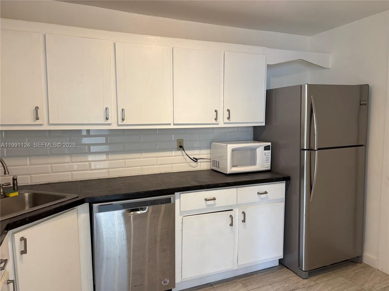 2750 Ne 183rd St #1912 - Photo 2 of 43